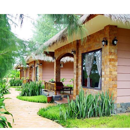 Vinh Suong Seaside Hotel And Resort Phan Thiet Exterior foto