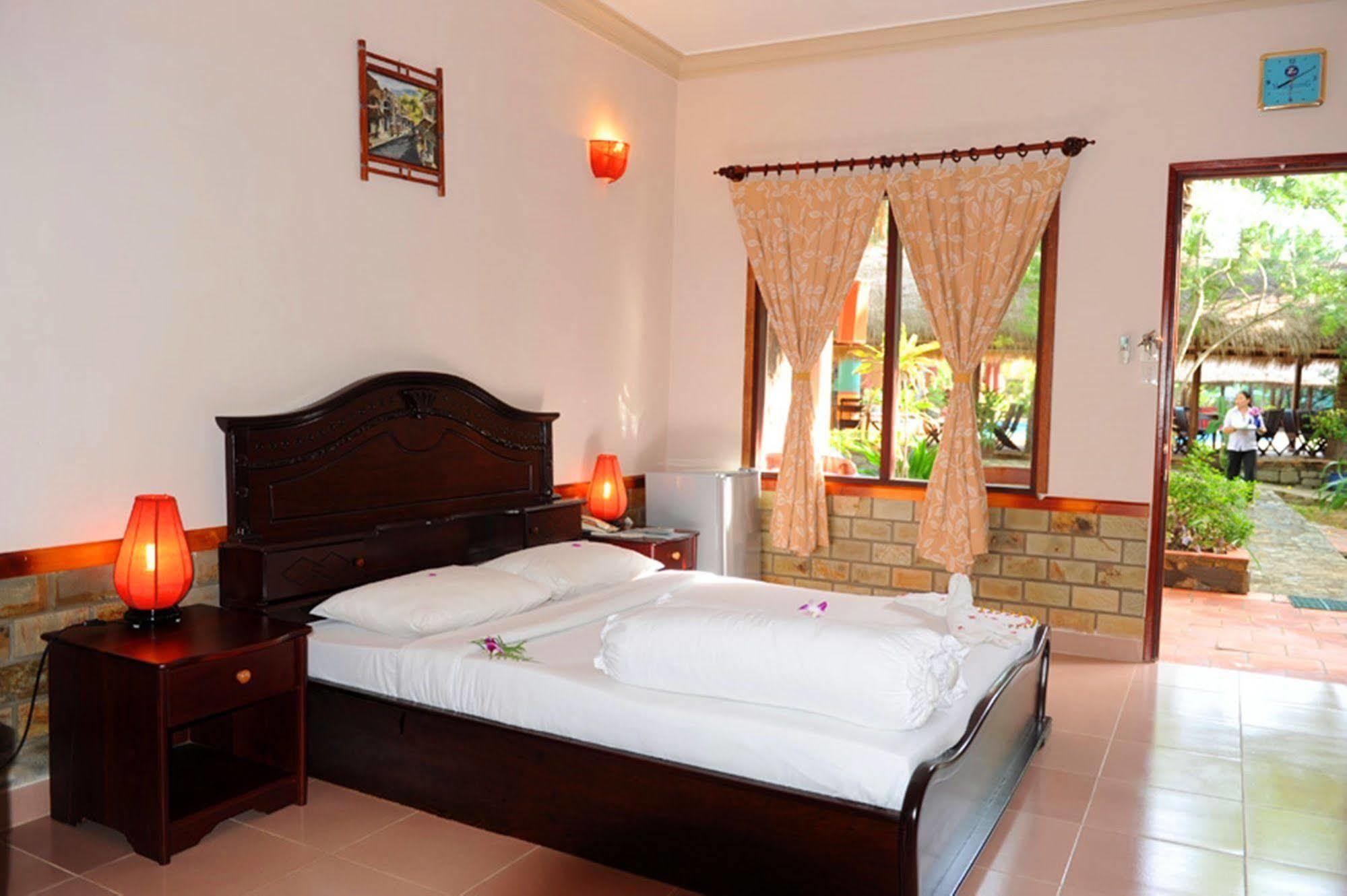 Vinh Suong Seaside Hotel And Resort Phan Thiet Exterior foto