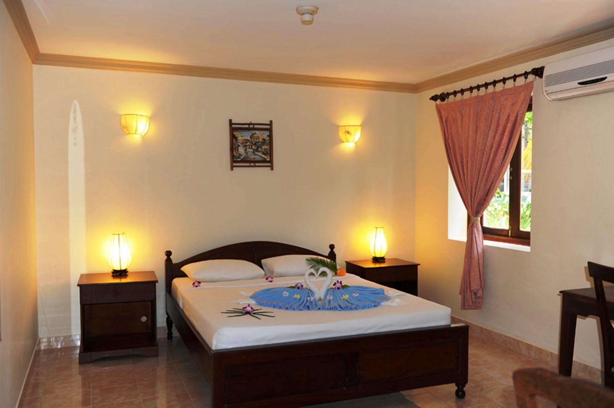 Vinh Suong Seaside Hotel And Resort Phan Thiet Exterior foto